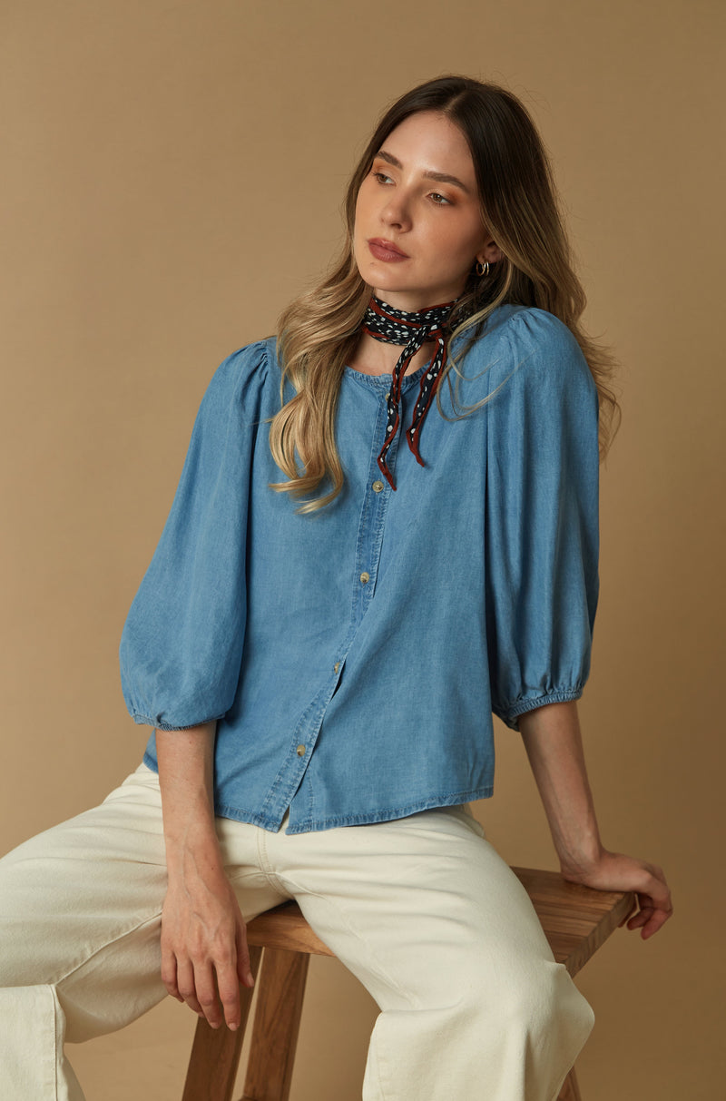 Blusa English Celeste