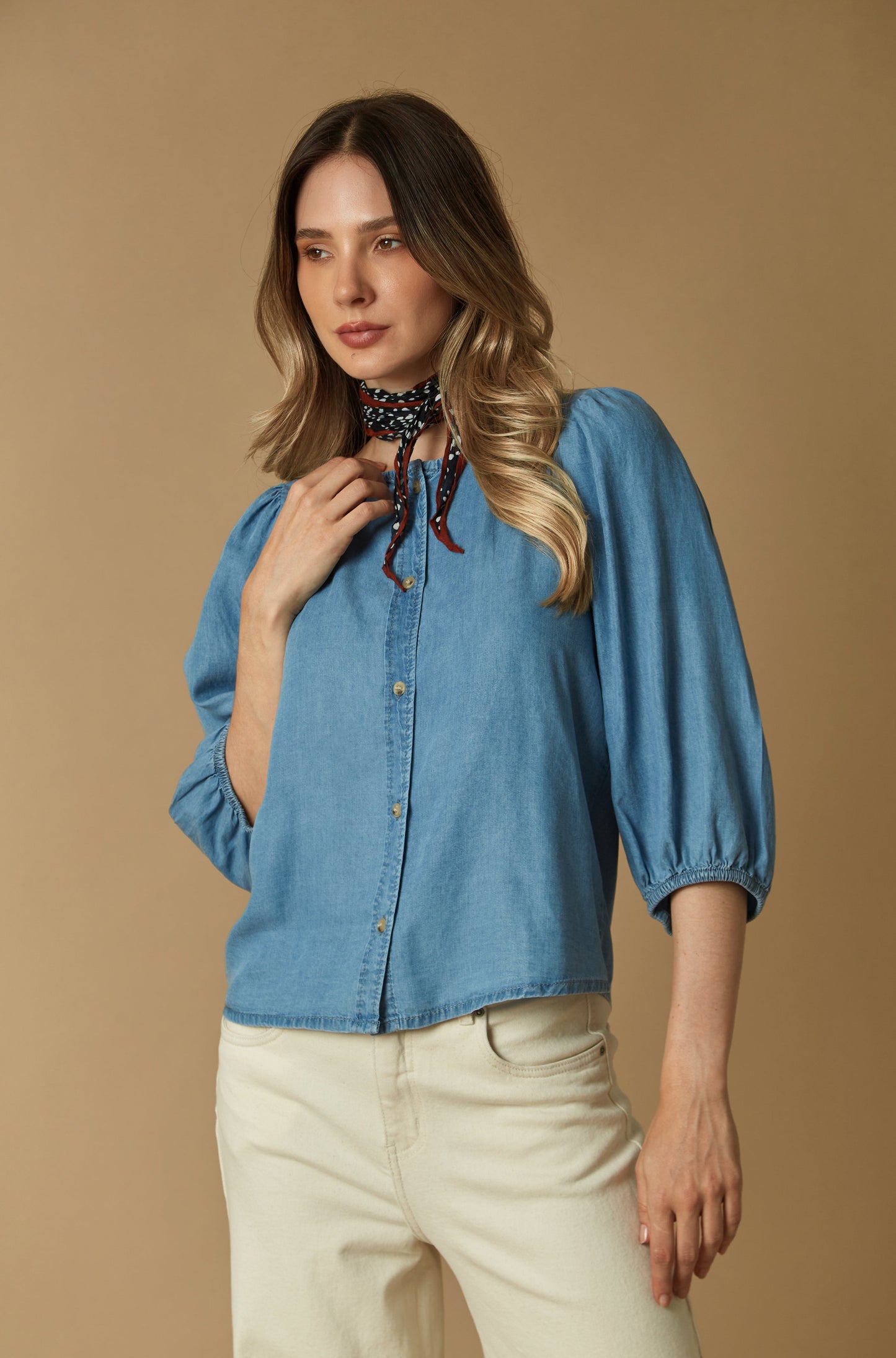 Blusa English Celeste